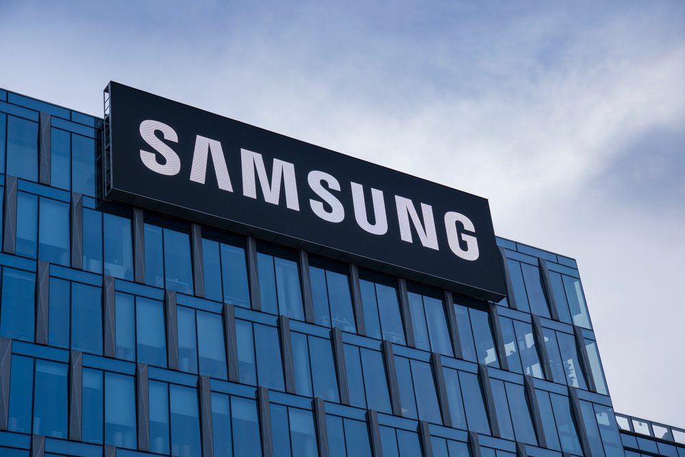 Компания Samsung повысила зарплаты сотрудникам на 5,1%